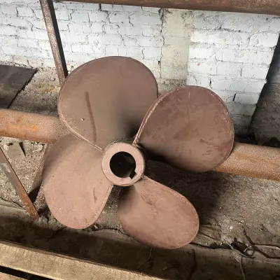 Винт гребной 4-х лопастный