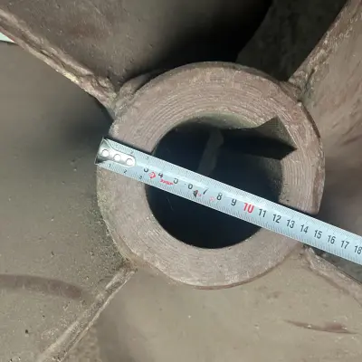 Винт гребной 4-х лопастный