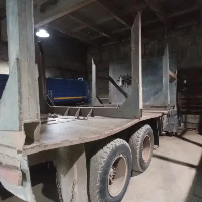 Камаз 53212  лесовоз