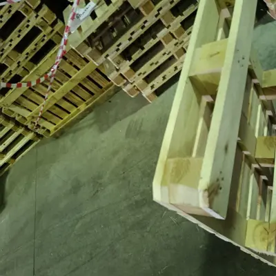 Поддоны новые